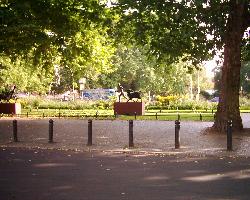 Knesebeckstraße:Savignyplatz